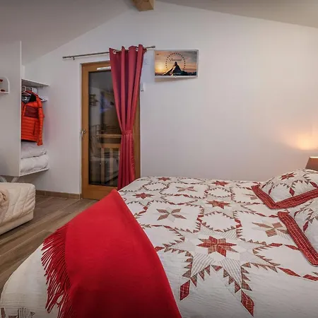 Nathilou - Ovo Network Chalet